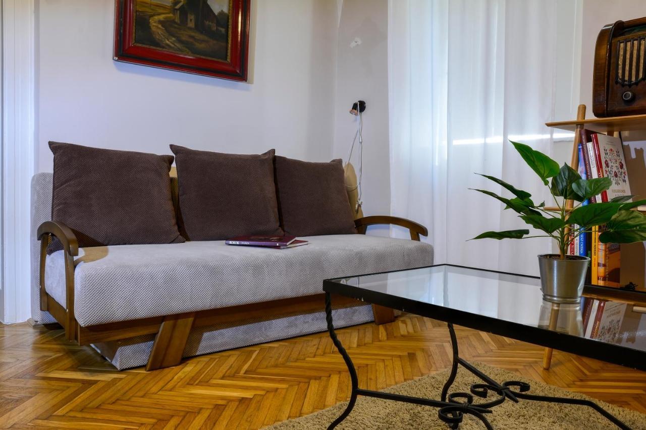 Demetrovics Udvarhaz Erlau Exterior foto