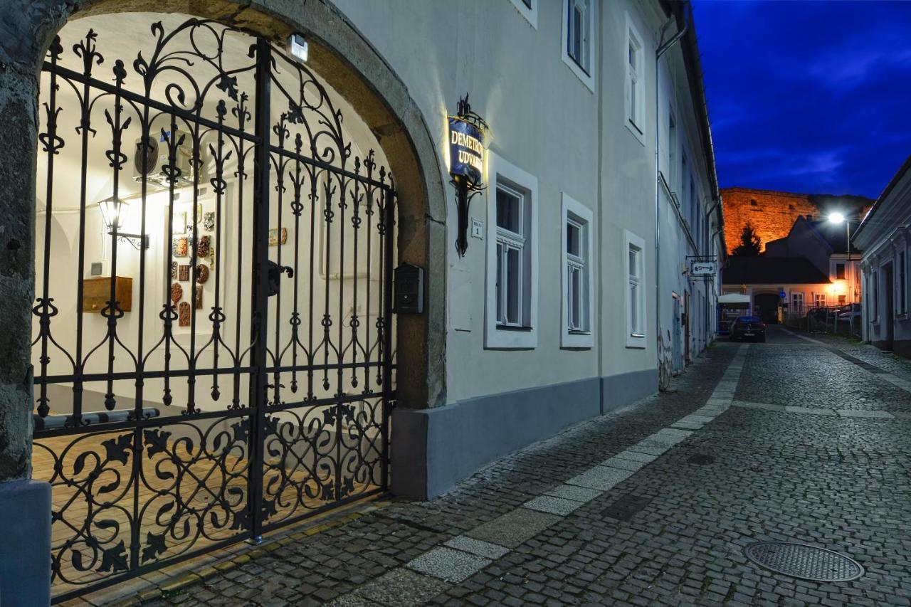 Demetrovics Udvarhaz Erlau Exterior foto