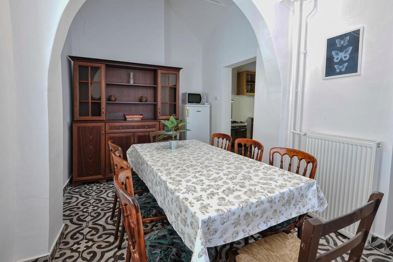 Demetrovics Udvarhaz Erlau Exterior foto